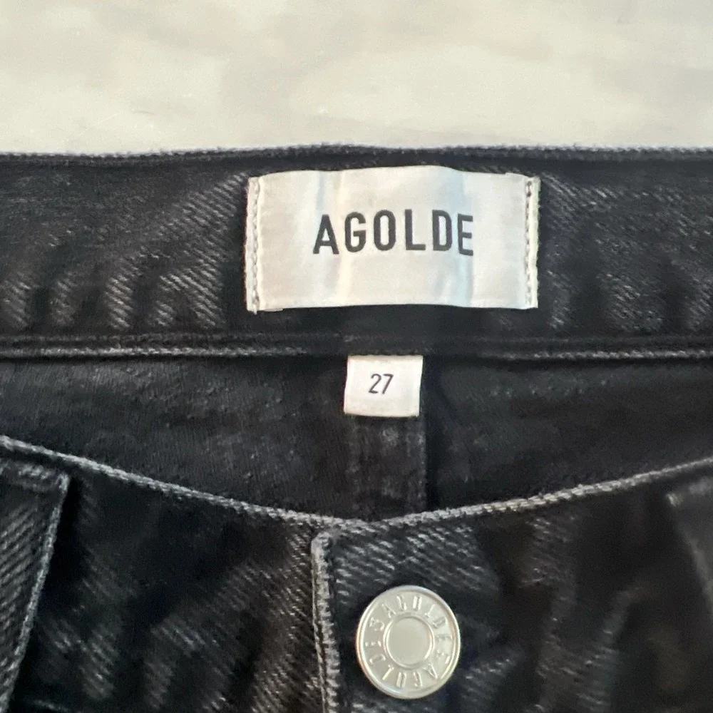 AGOLDE Low Rise Long Dark Arcane Wash Size 27 NWOT Denim Shorts